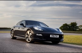 Porsche Panamera Diesel, action